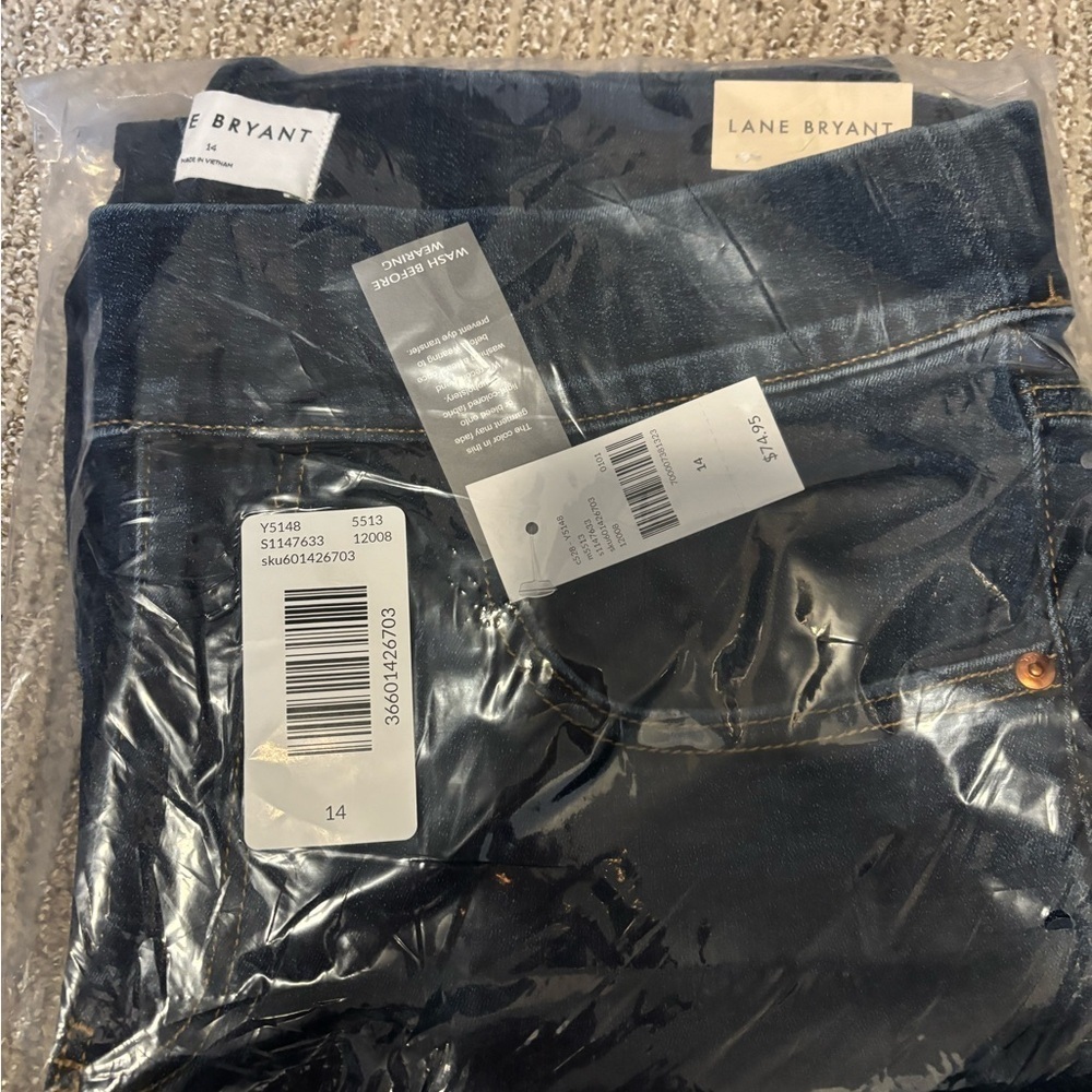 NWT Lane Bryant Dark Wash Pull-On Petal Jeans